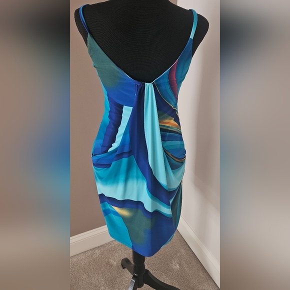 Dress - Picture 2 of 3